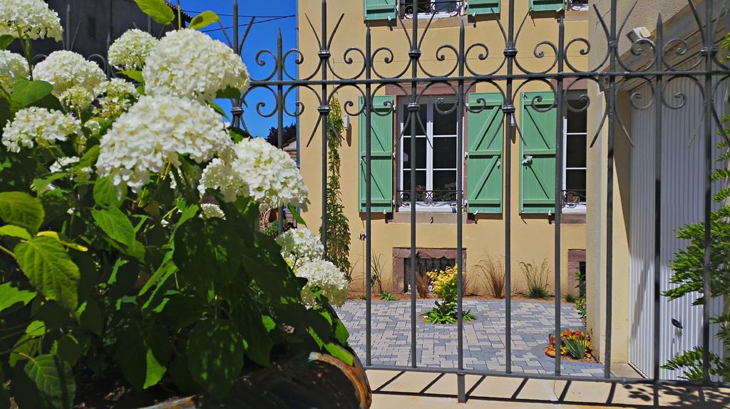 La Chouette Maison - Chambres D'Hotes Et Gite En Ville ルミルモン エクステリア 写真