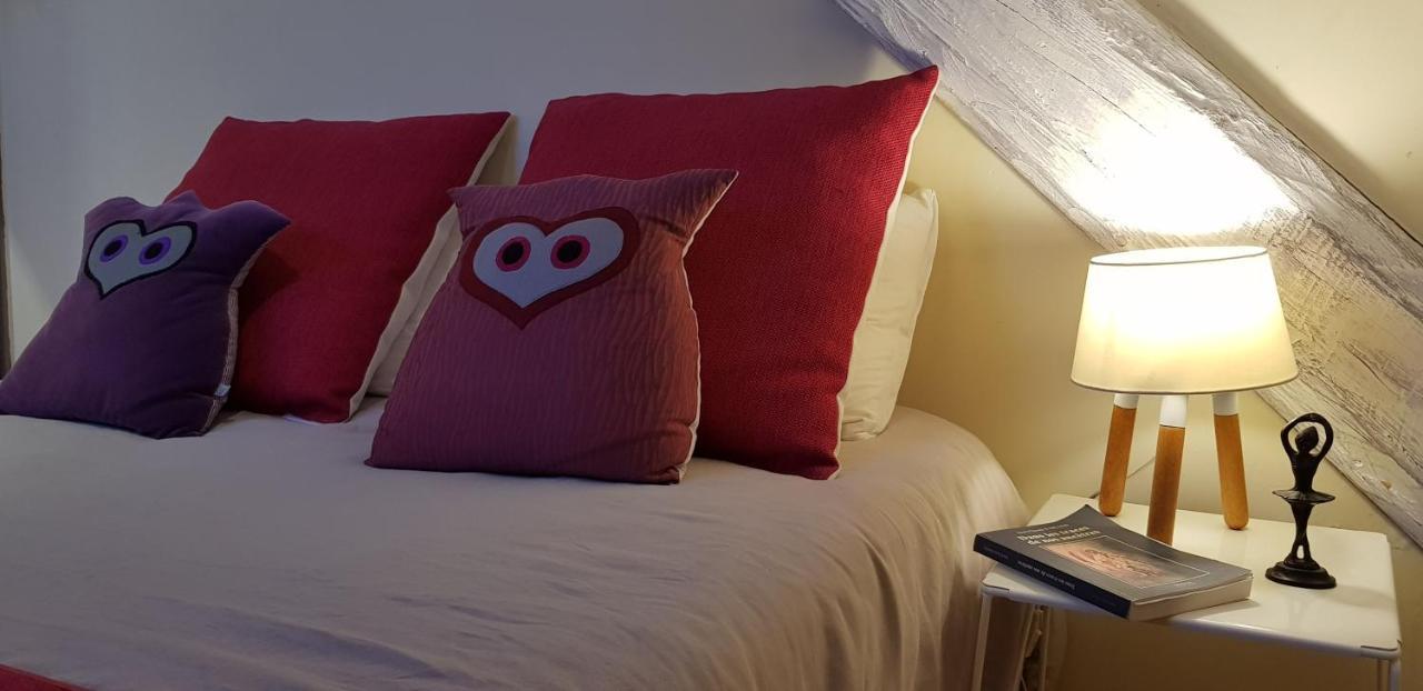 La Chouette Maison - Chambres D'Hotes Et Gite En Ville ルミルモン エクステリア 写真